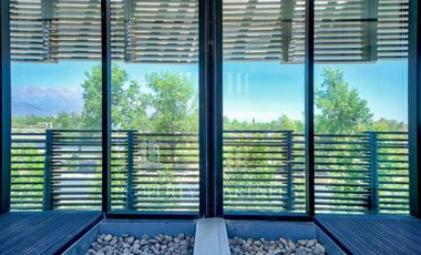 Moderna oficina nueva en Santa Maria de Manquehue (UF 0,59 x mt2)