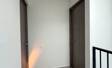 SUR EN CANTELLI RESIDENCIAL MODELO ESCARLATA TRES RECAMARAS