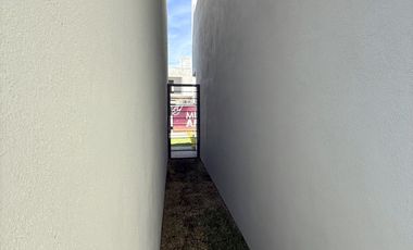 SUR EN CANTELLI RESIDENCIAL MODELO ESCARLATA TRES RECAMARAS