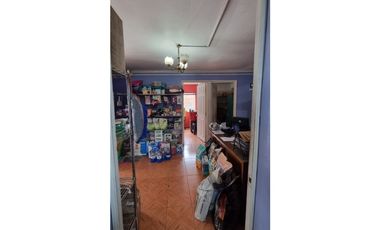 SE VENDE CASA EDIFICIO DE 4 PISOS UBICADO EN CERRO RAMADITAS