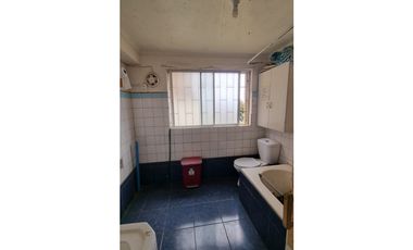 SE VENDE CASA EDIFICIO DE 4 PISOS UBICADO EN CERRO RAMADITAS