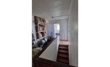 SE VENDE CASA EDIFICIO DE 4 PISOS UBICADO EN CERRO RAMADITAS