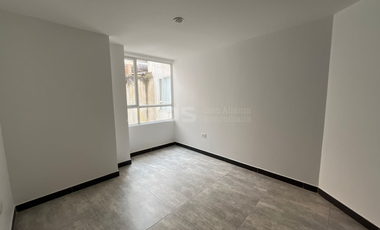 apartamento en venta en cristales. Cod V5843