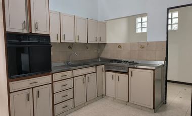 apartamento en arriendo en centro. Cod A759