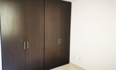 apartamento en arriendo/venta en balcones de san nicolas. Cod A12436