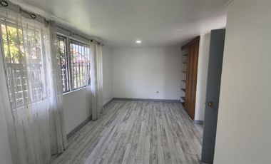 Casa en arriendo de 2 dorm. en La Florida