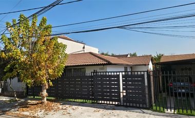 Casa en arriendo de 2 dorm. en La Florida