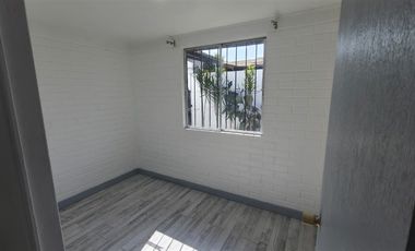 Casa en arriendo de 2 dorm. en La Florida