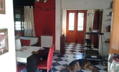 Chalet en venta en Villa Udaondo