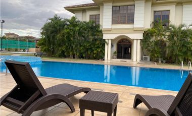 SE VENDE CASA EN COSTA SUR -