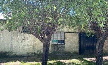 Casa 4 Ambientes en Venta - Francisco Alvarez, Moreno