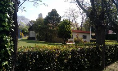 Casa quinta en Ranelagh lote de 2400 con pileta alquilo primera quincena de dic o marzo