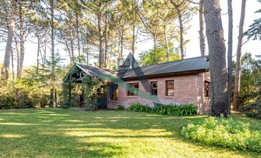 CASA 4 AMBIENTES CON QUINCHO CERRADO