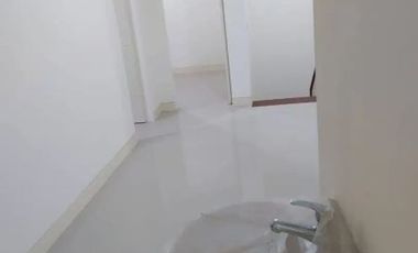 Rumah minimalis 2lt dalam perumahan elit dg one gate sistem security 24 jam seputaran jl Wates km9