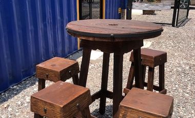 RENTA DE LOCAL COMERCIAL EN PLAZA DE CONTENEDORES, PLANTA BAJA