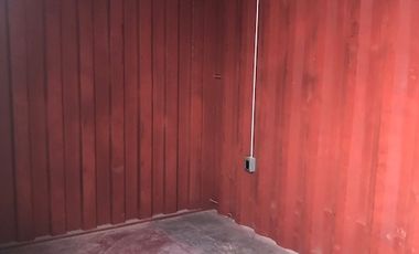 RENTA DE LOCAL COMERCIAL EN PLAZA DE CONTENEDORES, PLANTA BAJA