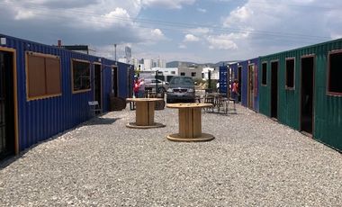 RENTA DE LOCAL COMERCIAL EN PLAZA DE CONTENEDORES, PLANTA BAJA