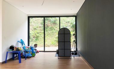 Casa en Arriendo Loma del Escobero Envigado