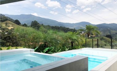 Casa en Arriendo Loma del Escobero Envigado