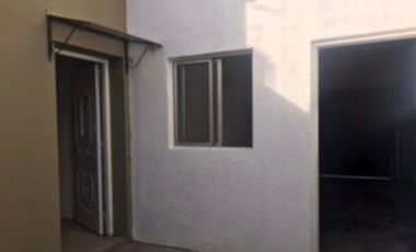 MUY LINDA CASA EN VENTA, 2 DORMITORIOS ACEPTA VEHICULO ALTA GAMA EN FORMA DE PAGO, GRAL JOSE MADARIAGA 900  APTA CREDITO -LUIS GUILLON-