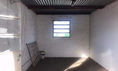 MUY LINDA CASA EN VENTA, 2 DORMITORIOS ACEPTA VEHICULO ALTA GAMA EN FORMA DE PAGO, GRAL JOSE MADARIAGA 900  APTA CREDITO -LUIS GUILLON-