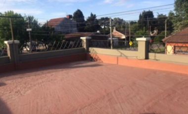 MUY LINDA CASA EN VENTA, 2 DORMITORIOS ACEPTA VEHICULO ALTA GAMA EN FORMA DE PAGO, GRAL JOSE MADARIAGA 900  APTA CREDITO -LUIS GUILLON-