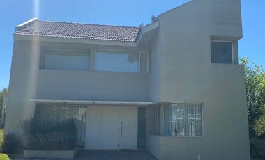 Chalet en alquiler en Canning