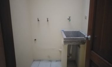 alquilo departamento 1er piso alto cdla. Los Almendros