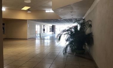 Plaza Comercial en Querétaro a la venta