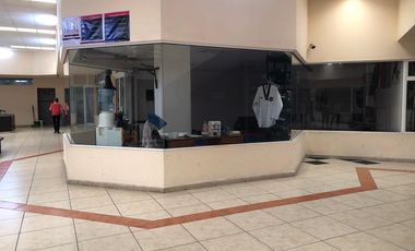 Plaza Comercial en Querétaro a la venta
