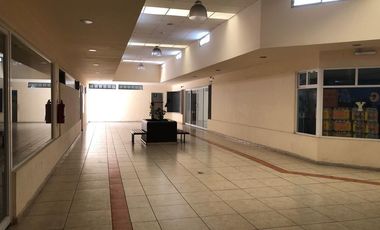 Plaza Comercial en Querétaro a la venta