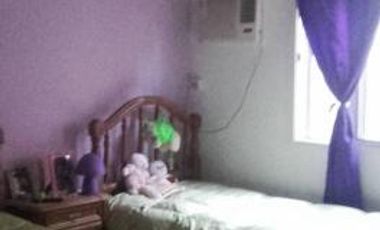 VENTA DE CASA DE 3 AMB. CON ENTRADA DE AUTOS 100 M2 MAS GALPON DE 100 M2 APROX.CON SOTANO PROXIMO AV. MARQUEZ ZONA INDUSTRIAL SE ESCUCHA PROPUESTA