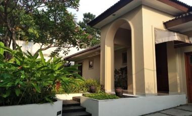 For Rent 4BR Beautiful Garden House at Bangka Kemang