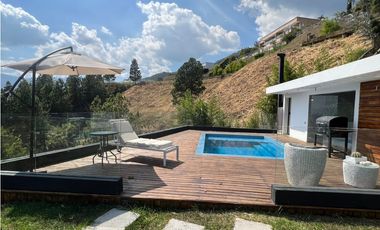 Casa campestre para la venta en Bello-Antioquia S345