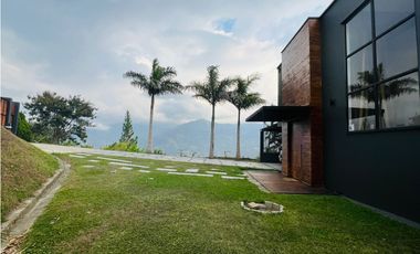 Casa campestre para la venta en Bello-Antioquia S345