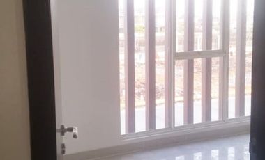 Disewakan Rumah Dalam Cluster di Jakarta Garden City