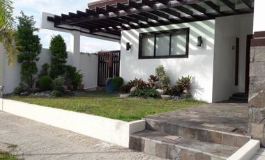 Furnished House and Lot for Rent in Hensonville Angeles City