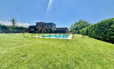 SE ARRIENDA HERMOSA PARCELA EN CONDOMINIO CHICUREO II