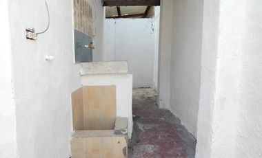 casa-local en arriendo/venta en el porvenir. Cod V62967