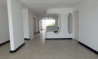 casa-local en arriendo/venta en el porvenir. Cod V62967