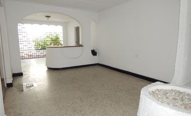 casa-local en arriendo/venta en el porvenir. Cod V62967