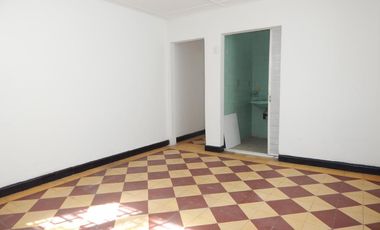 casa-local en arriendo/venta en el porvenir. Cod V62967