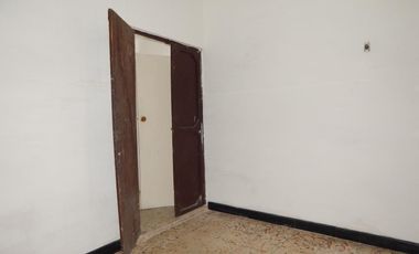 casa-local en arriendo/venta en el porvenir. Cod V62967