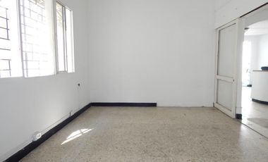 casa-local en arriendo/venta en el porvenir. Cod V62967