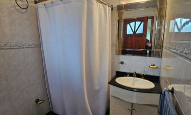 HERMOSO CHALET CON DETALLES DE GRAN CATEGORIA  GUEMES 1000  -TEMPERLEY ESTE-   APTO CREDITO