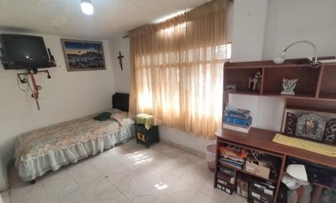 casa en venta en la parada. Cod V26819