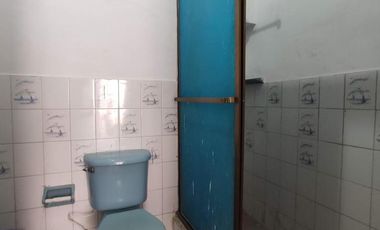 casa en venta en la parada. Cod V26819