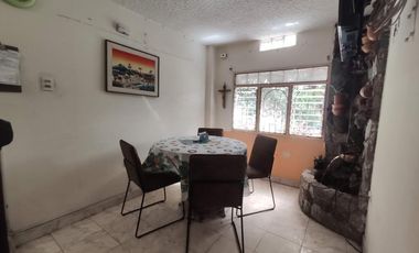 casa en venta en la parada. Cod V26819