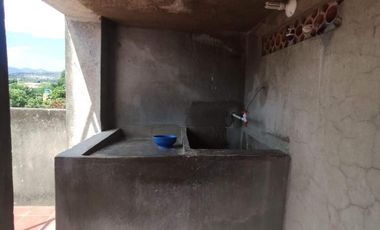 casa en venta en la parada. Cod V26819