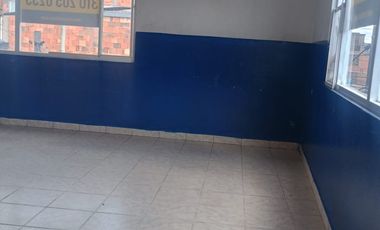 local en arriendo en villa maria. Cod A7162001